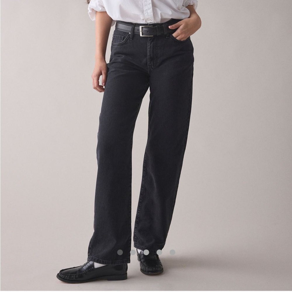 BDG Women's Straight Leg Jeans in Black